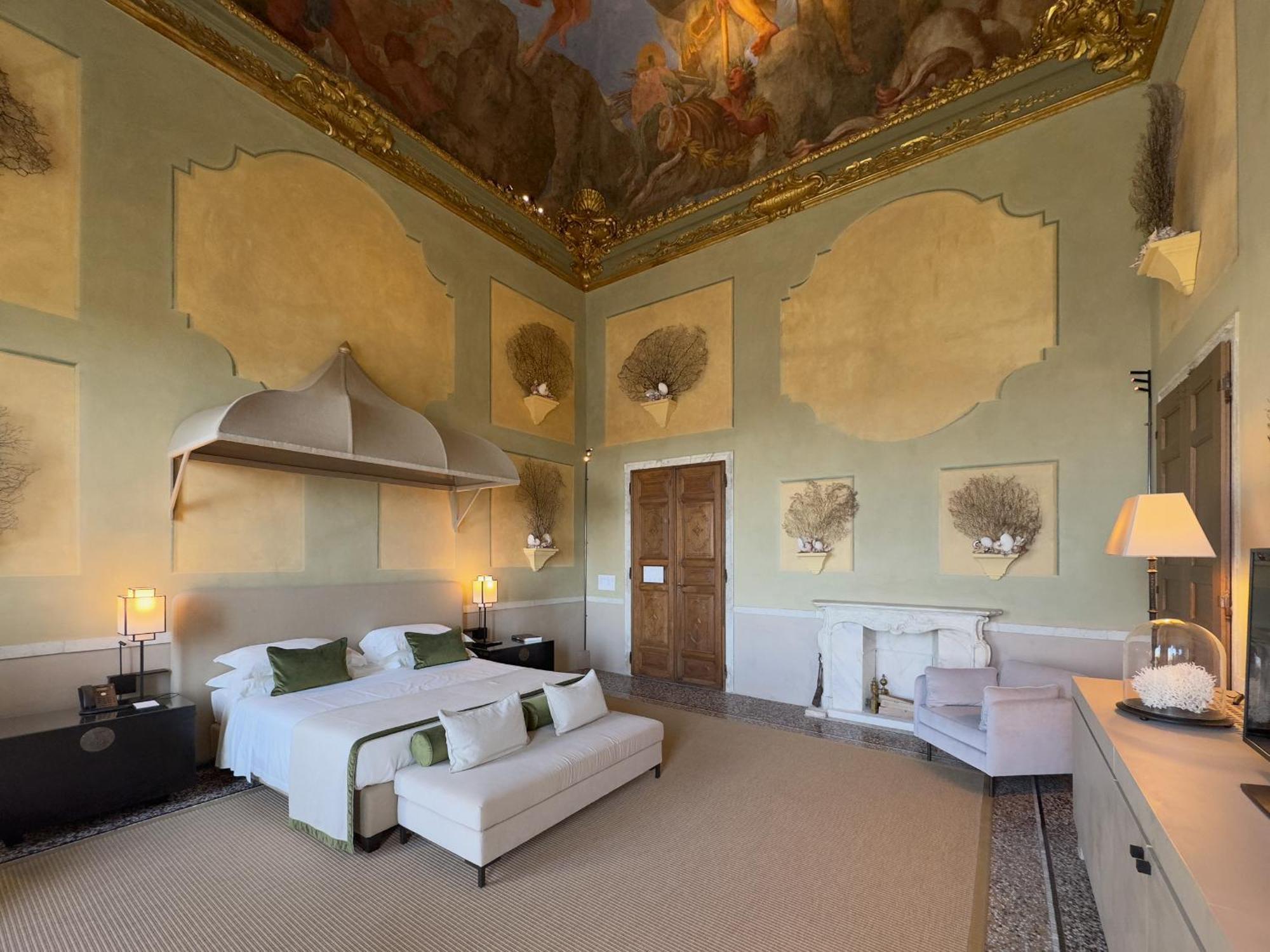 Palazzo Durazzo 5* Genoa